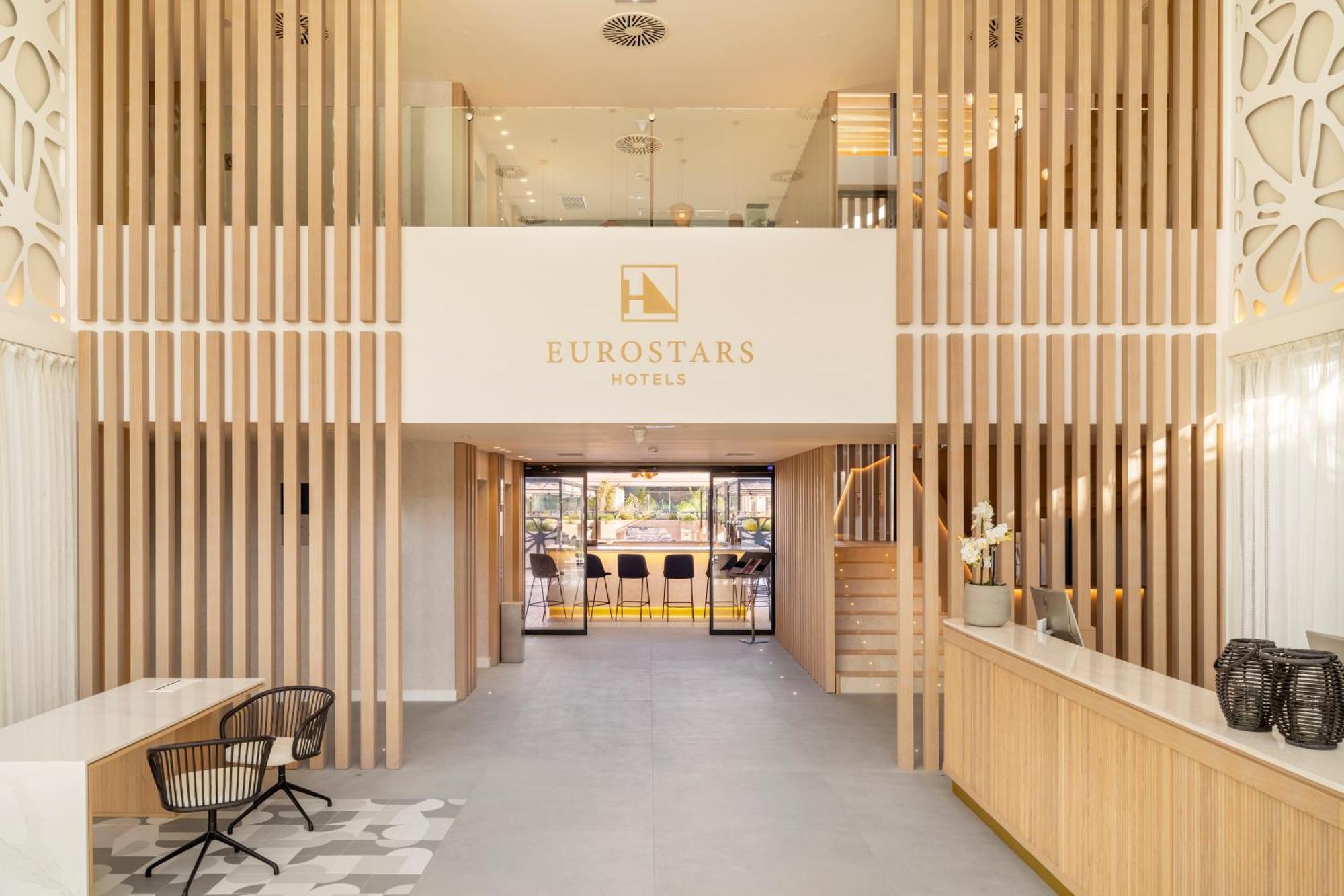 Eurostars Oasis Marbella Hotel Exterior foto